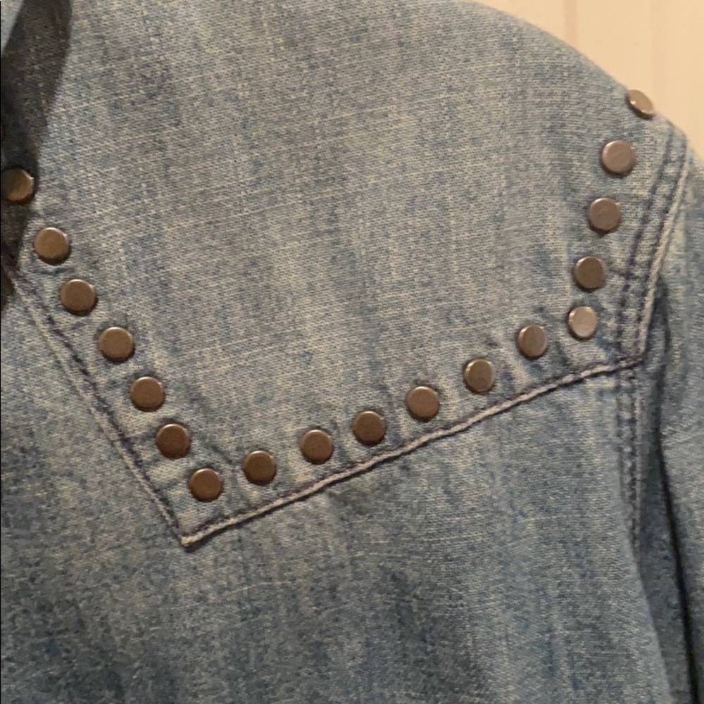 Gap Chambray Button Down - image 3